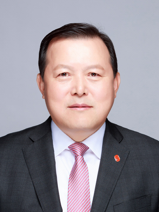 황각규 롯데 부회장이 한-인니동반자협의회 이사장에 선임됐다. <롯데지주 제공>